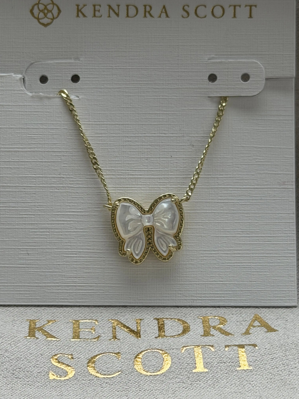 Kendra Scott White Bow Pendant Necklace - Picture 1 of 3